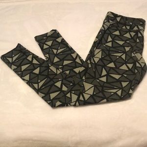 Lularoe T&C leggings